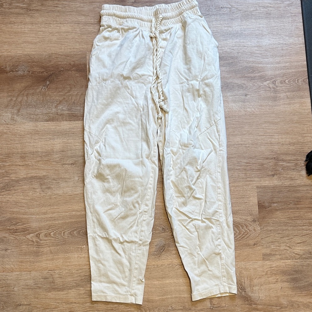 Universal Thread Women's Cream Pants